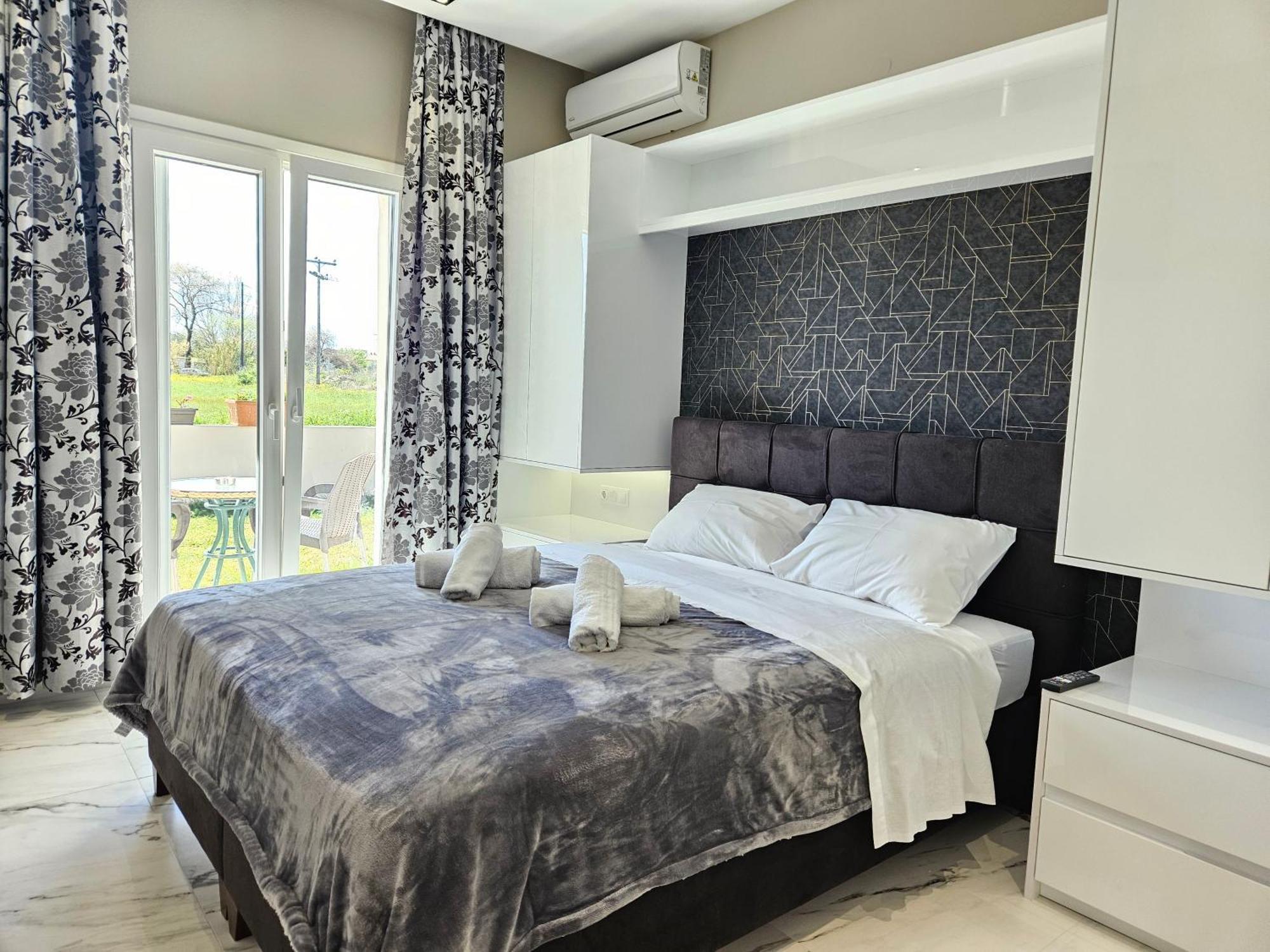 Evelina Luxury Suites In Corfu Ypsos Exterior foto