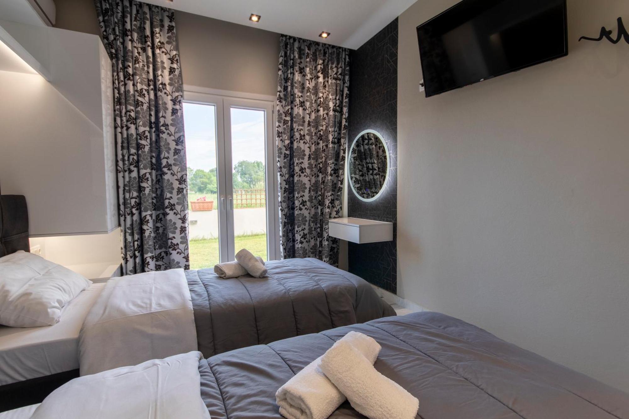 Evelina Luxury Suites In Corfu Ypsos Exterior foto